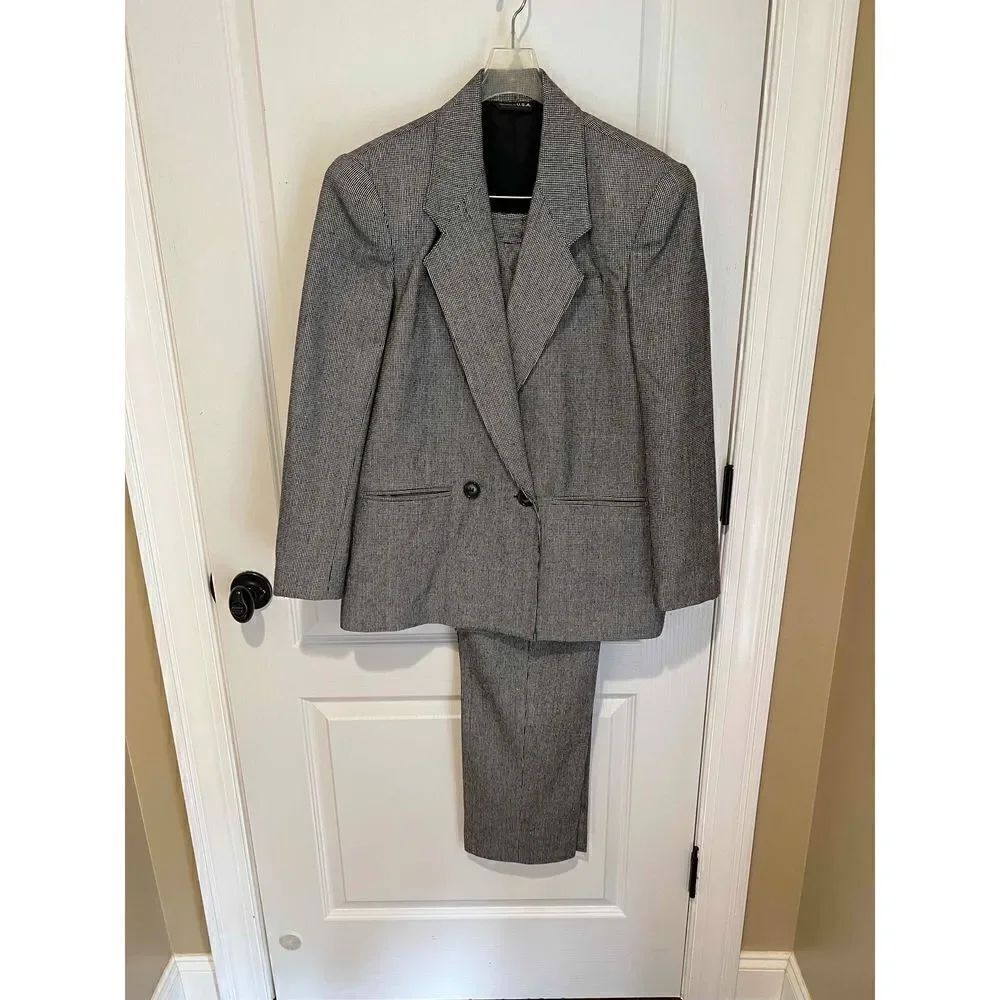 Vintage Evan Picone size 6 black and white plaid pantsuit